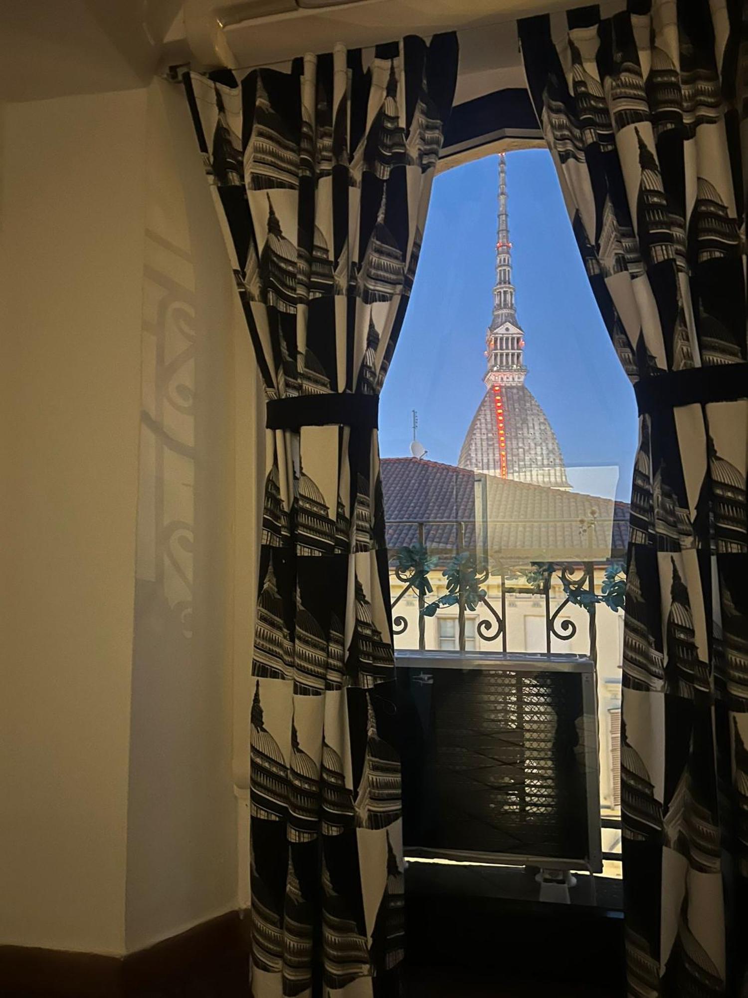 Historic Center Via Po Apartment تورينو المظهر الخارجي الصورة
